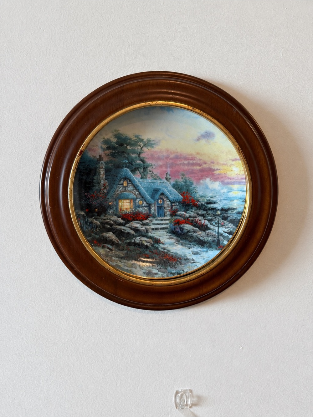 Vintage 1993 Thomas Kinkade Seaside Cottage Framed Collector Plate